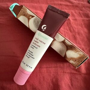 Glossier Hot Cocoa Balm Dotcom in Deep Brown